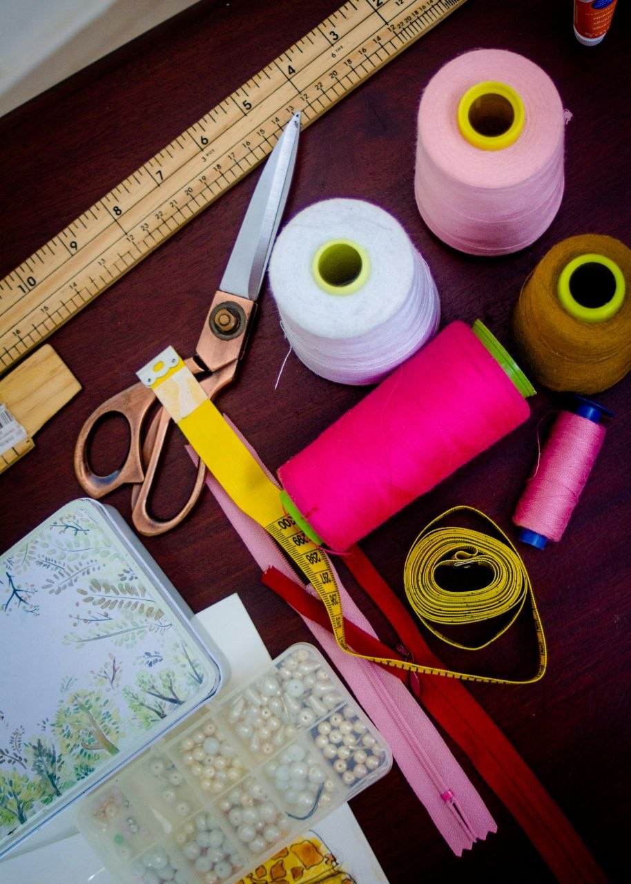 Accessories Thread 01 - Aria Tailoring Brisbane